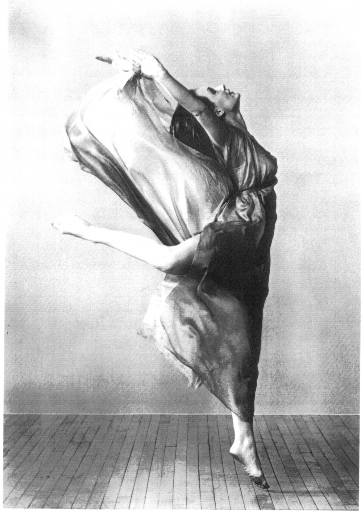 Айседора дункан танец. Танцующая айседора дункан. Айседора дункан танец. Танцующая айседора дункан. Айседора дункан танец.