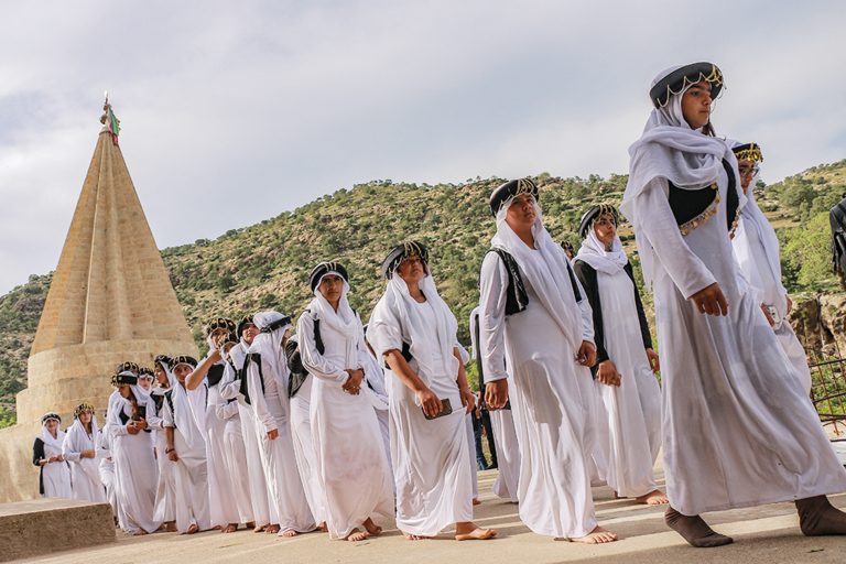 Şengal’ de “Jin, jiyan, azadî; Êzidxan azad e” şiarıyla mücadele